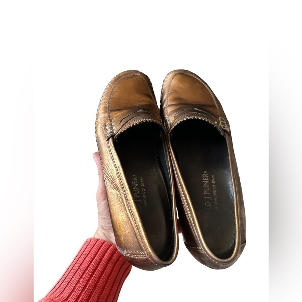 Donald J Pliner women’s Petra bronze leather loafer size 8.5